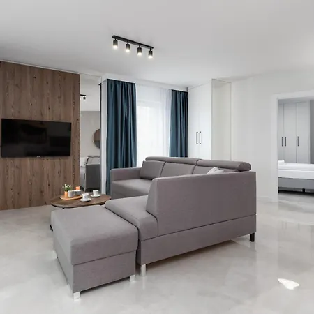 Sun Towers - Parking & Balkon - By Rent Like Lägenhet Świnoujście