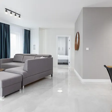 Sun Towers - Parking & Balkon - By Rent Like *