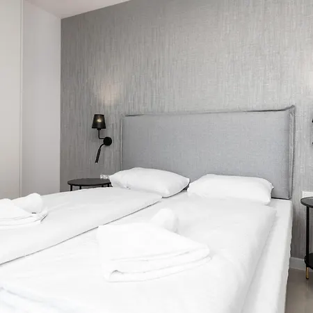 Sun Towers - Parking & Balkon - By Rent Like *