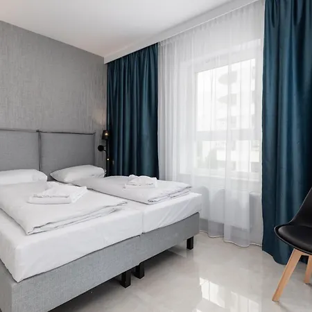 Lägenhet Sun Towers - Parking & Balkon - By Rent Like *