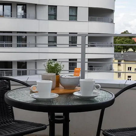 Apartament Sun Towers - Parking & Balkon - By Rent Like Świnoujście
