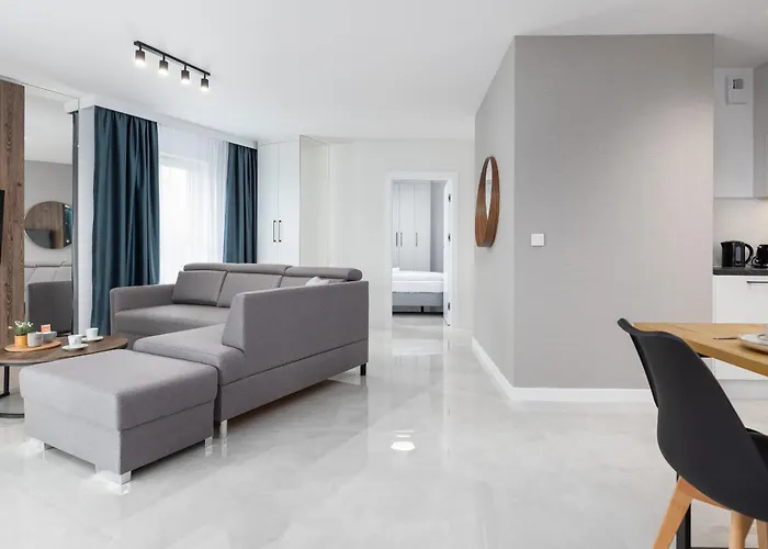 Sun Towers - Parking & Balkon - By Rent Like *