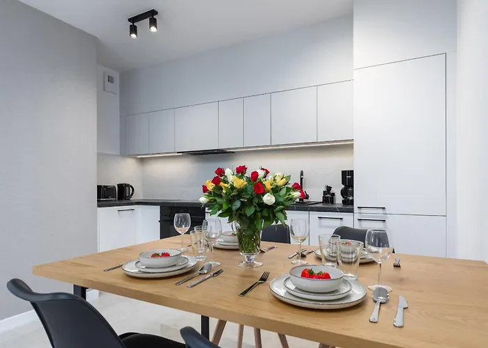 Sun Towers - Parking & Balkon - By Rent Like Appartement