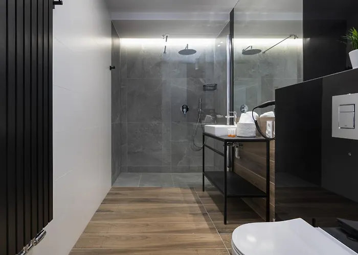 Sun Towers - Parking & Balkon - By Rent Like Appartement